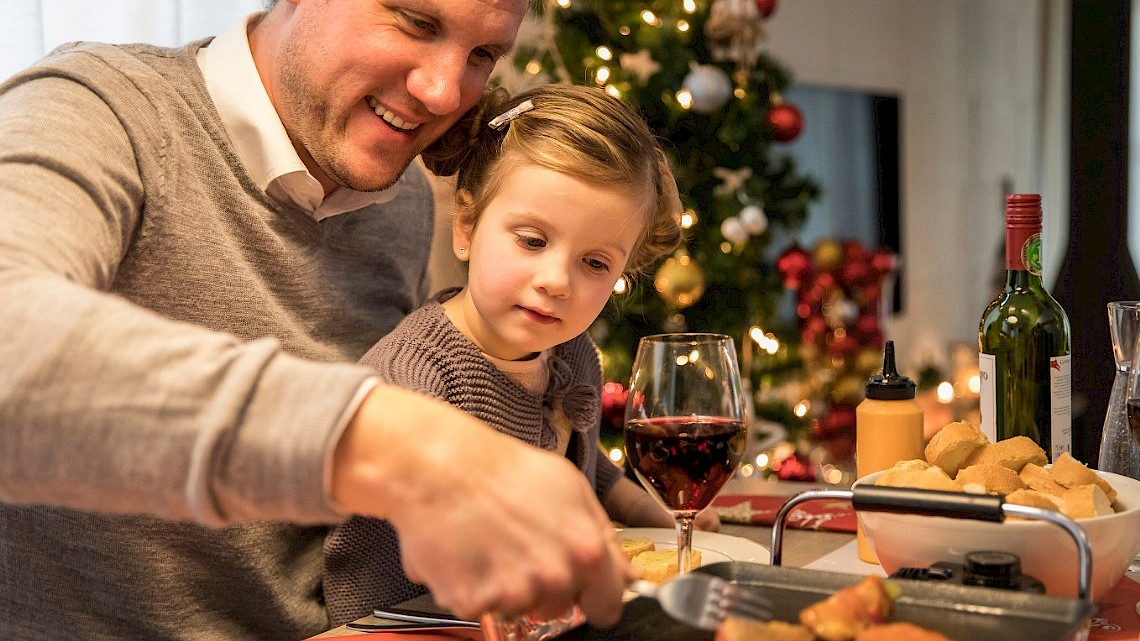 gourmetten, bron foto: https://newsroom.landal.com/kerst--en-winteractiviteiten-op-de-parken-van-landal-greenparks/